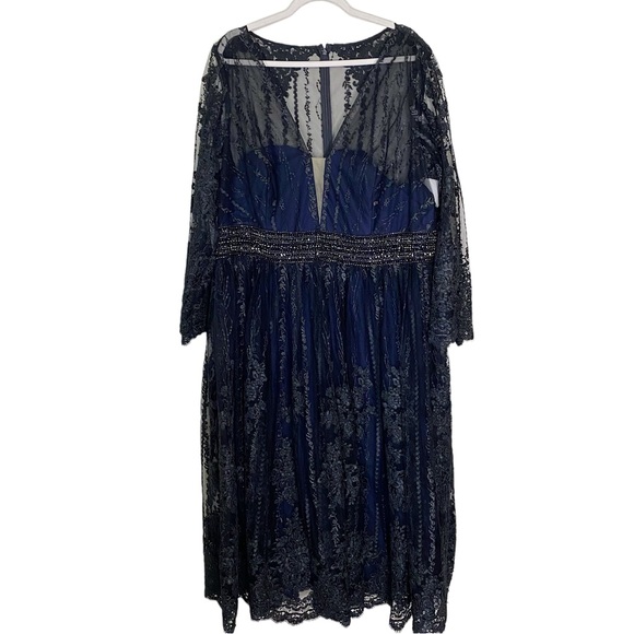 Mac Duggal Midnight Blue Black Lace Faux Wrap Illusion Long Sleeve Gown Size 22W - Picture 3 of 8